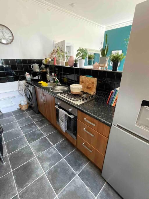 One Bedroom Flat In The Heart Of Islington Londra Exterior foto